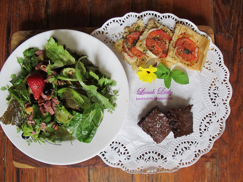 LunchLadyBk's profile picture. Cooking and Delivering Lunches to Studios near Morgan and Metropolitan Ave.  See twitter for daily menu, Text 773.559.3730 to order