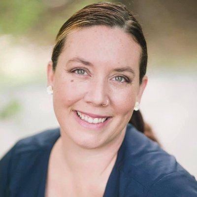 Mamabird to many; 5 kidlets + postpartum support professional, public speaker and content creator. Coffee, tacos, boston terriers and romance novels are life.