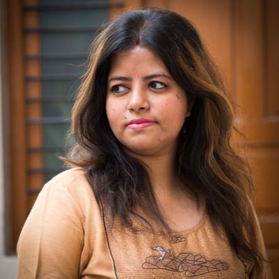 CreativeBug6's profile picture. This bug doesn't bite!! 
It helps you to learn to speak English with confidence. Bonus point: We don't judge you for mistakes. 😃😁