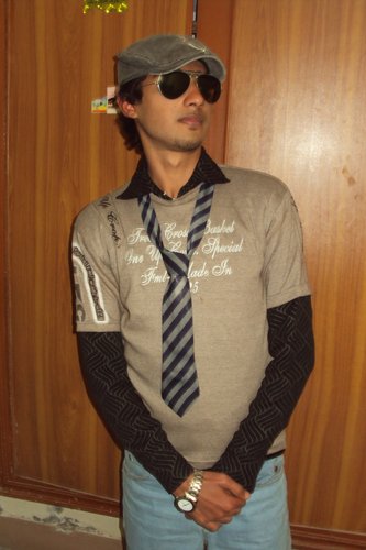 manoo_007's profile picture. 