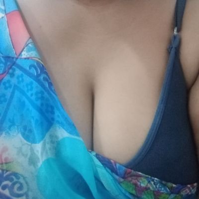 I am Vaani...
age 28...
paid nude cam..
10 min 500.... full nude without face.