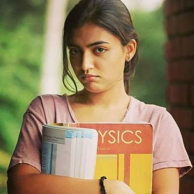 HariPriyaKS2's profile picture. Artist 
Student 
Travel lover