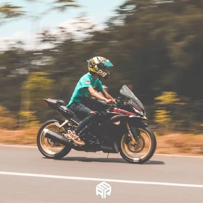 Miftah_INDIEGO's profile picture. follow me!!!! slow follow back. 
Jangan lupa bahagia 😊