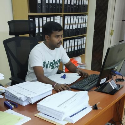 Dharma929's profile picture. Enjoying with friends