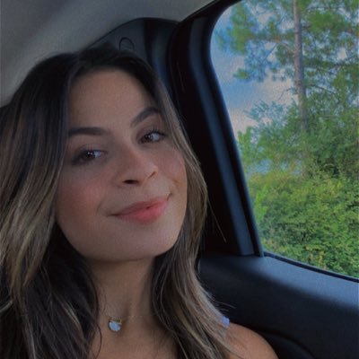 damarismercado_'s profile picture. stressed spelled backwards is desserts