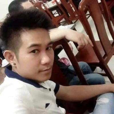 sanglo17's profile picture. hồi nhỏ bị hôi nách