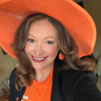 ScienceSoprano's profile picture. Wife | 1st Grader Mom | Molecular Biologist | Operatic Soprano | Ardent Baker and Crafter | Indiana @MomsDemand Volunteer | John 13:34-35