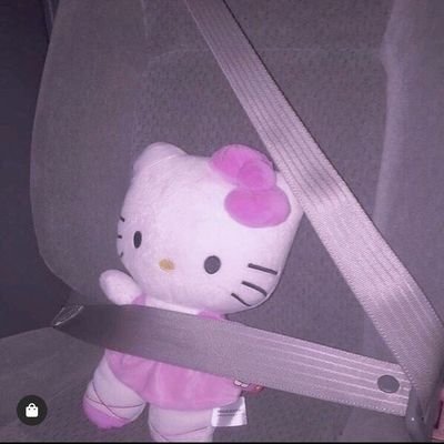 eucaristya's profile picture. ᕙ(⇀‸↼‶)ᕗ