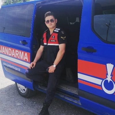 rafetkaygili's profile picture. Hepimiz kötüyüz birilerinin hikayesinde 🎭