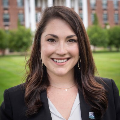 Chief Comms Officer for @hillsdalehosp. @RuralHealthPod producer & co-host, #ruralhealth advocate. Wife, mother, proud @Baylor alum. 2024 @SHSMDAHA Rising Star.