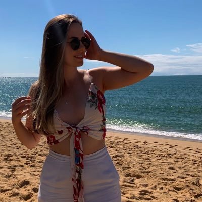 IanoskiRafaela's profile picture. 