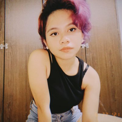 imnotgwenx's profile picture. at this point, i’m just living out of spite