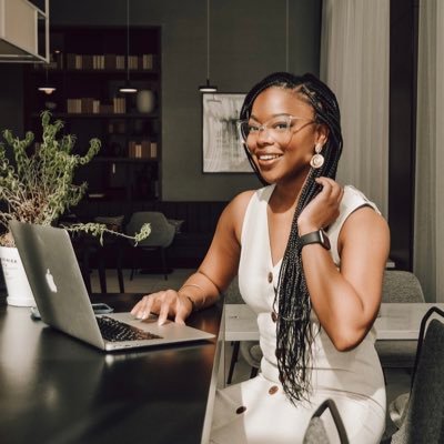 SymoneRae's profile picture. | There is no force more powerful than a woman determined to rise. | 1 Samuel 16:7 | ΣΓΡ