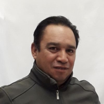 Operador de Grúas viejas.... Nacido en la IX, pero viviendo en la VI...🦈...