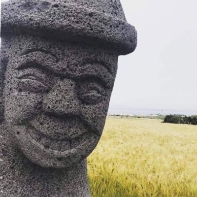 __seerhunm's profile picture. 