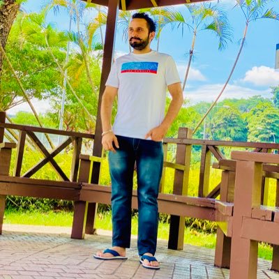 LBXYgezkJunZKM7's profile picture. 