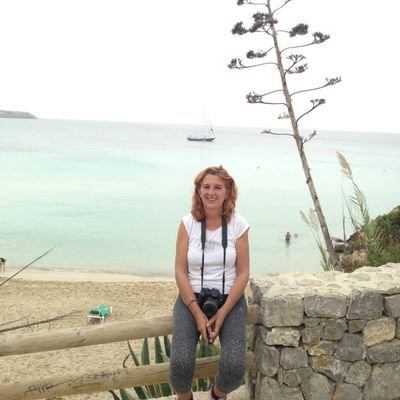 Cnievestl's profile picture. No soy libre porque no tenga limites, soy libre porque yo decido donde los pongo.