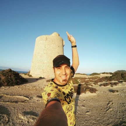 XicoEsidro's profile picture. Llicenciant en Ciències de l'Activitat Física i l'Esport, Mestre d'EF i Pare! i feliç de la vida!!