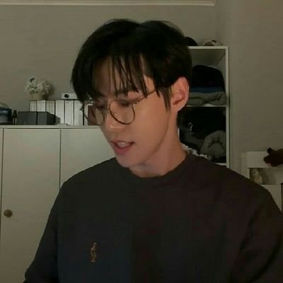 _hellofuture22's profile picture. 𝐩𝐮𝐛𝐥𝐢𝐜 𝐡𝐞𝐚𝐥𝐭𝐡'²²