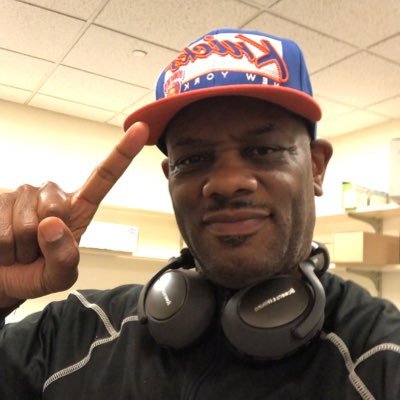 Live_4_Sports's profile picture. Knicks Basketball, Jets Football, Boxing and more..