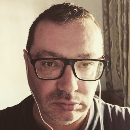 JoanCCamarena's profile picture. Compromés! 💯