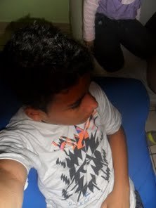 NaUm mE CrItIqUe......
Me SuPeRe........