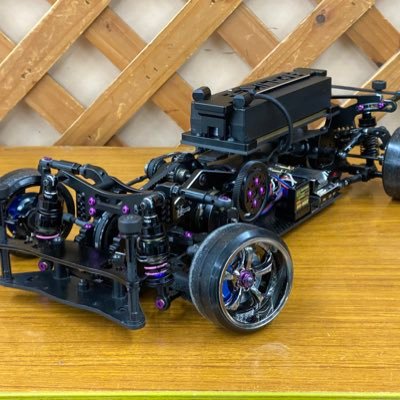 皆様はじめまして!ラジコンシャーシ工房【楽し走】です。 皆様に楽しんでもらえるような、メーカーが作りにくいようなシャーシ作りをしていこうと考えております。ヤフーオークションにて販売中!皆様よろしければご覧下さい。