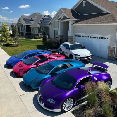 I am very happy to meet friends around the world on Twitter
