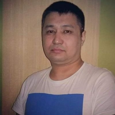 Человек тайны и силы, чья сила только превосходит его тайну.