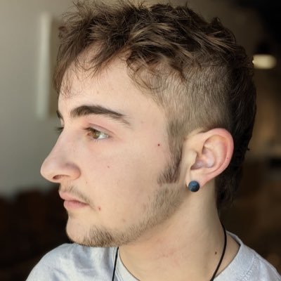 AidenMorails's profile picture. BSW | 💉12-18-19 | i wasnt born i spawned