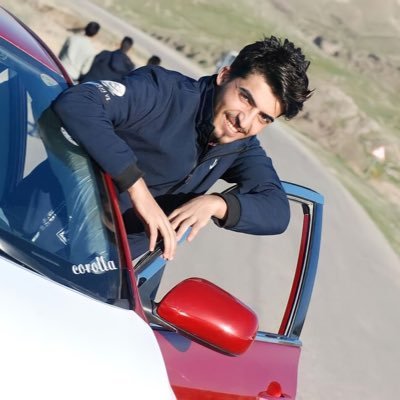 bizav9's profile picture. ⠀⠀⠀⠀⠀⠀⠀⠀⇘ ☻💔🤓!         بــه‌رده‌وامــیئ ژيــانــئ بده‌ خـــه‌م دومـــاهــيـك نـاهــئــن⠀⠀⠀⠀⠀⠀                  ⠀#aLoNe💭🌚