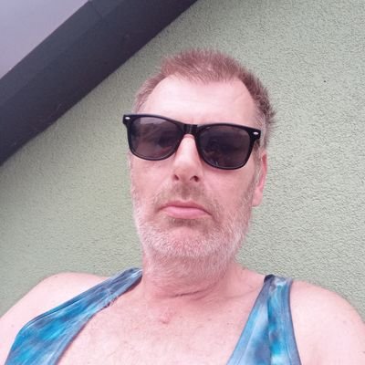 Leben jeden Tag Freunde Kennenlernen und Freude am Leben zu haben ich finde das Leben sollte Mann genießen und immer gut mit einander sein und hilfsbereit