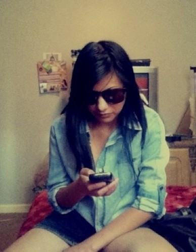 ittybitty_21's profile picture. i like to live in my own world!