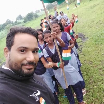 JadhamYaman's profile picture. Work hard let your sussess be the noise