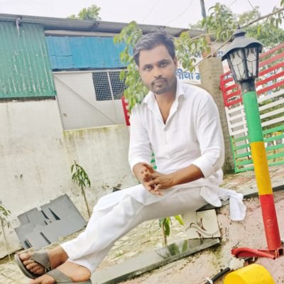 Kamrudd59094382's profile picture. सोच कैसी है ईमान कैसा है.. ,

लफ्ज़ बता देते हैं इंसान कैसा है..!!