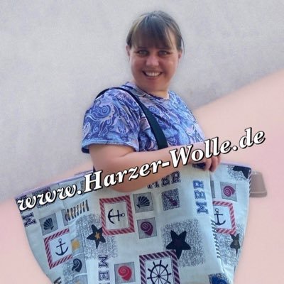 harzer_wolle's profile picture. Ich bin Sabrina & der Kopf von Harzer-Wolle. Mein Hobby habe ich zum Beruf gemacht. Ich liebe es mit Bobbel, Wolle & Stoffe kreativ zu werden.🧶🧵🪡🧶🧵🪡