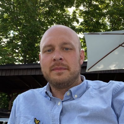 EhrenkronaF's profile picture. Ni kommer få en mix av e-sport främst svensk Dota2 och Italiensk fotboll. AS Roma!