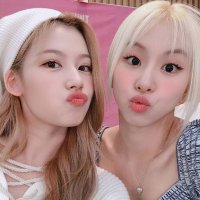 Chaeyoung stan(@prettyrapstar23) 's Twitter Profile Photo