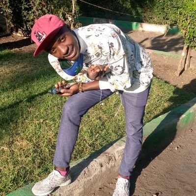 254Javan's profile picture. Footballer ⚽🏅
Designer🇰🇪