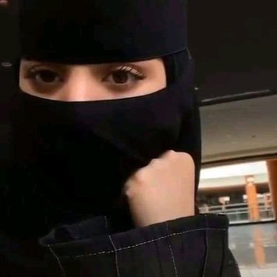 دلوعه مطلقه وجاده وابي جادين ما ابي بزران شروطي واضحه1000 تحويل اذا موافق وجاد تعال خاص اي احد يقول غير شروطي بلوك وعندي مكان وكل شي