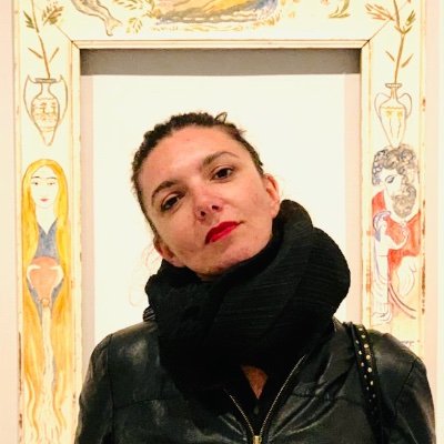 Gestora cultural, editora, curadora, Artes Visuales y Feminismo como una manera de pensar el mundo.