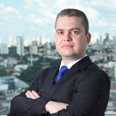 Int’l Lawyer ⚖️🌳🍃| PhD Researcher @QUTlaw | Investigating how technology and data can help law to avert nature's decline. 🏄♂️ lover. Nature addicted 🌿🐬🦩