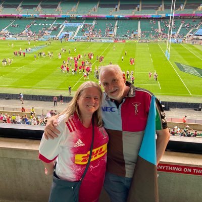 Harlequins FC , Chipstead Rugby CAMRA, The Wire , Man City  Melbourne Quins, 2 dogs , 3 kids , Jane ,wife & ST buddy  Quinssa Chair #COYQ🟫⬜️🟥🟦