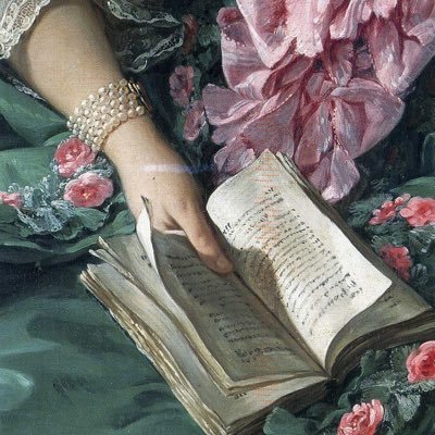 ebruaydn111's profile picture. Bir nefes🌙