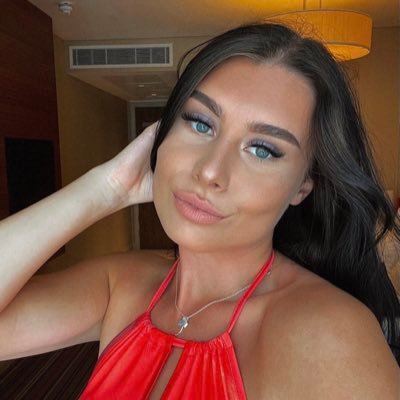 emilywinksy's profile picture. 