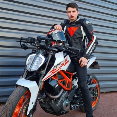 ⚪1904🔴| 💙ACC💙| 🧡#KTM_DUKE 🧡 |