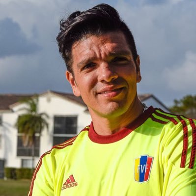 juanfuenmayor13's profile picture. Lcdo.Contaduría Pública. Papá. Futbolista profesional. Distribuidor Independiente HERBALIFE instagram: @juanfuenmayor13 @Parejaconproposito