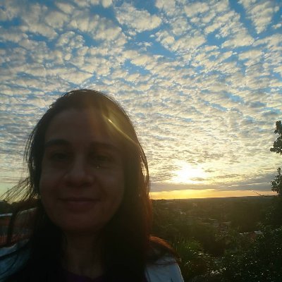 Mamá orgullosa, esposa muy enamorada y profesional muy esforzada. Soy Lic. en Ciencias de la Comunicación. Corrijo y redacto textos. Amo a Jesucristo