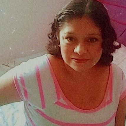 LizetteEspinos8's profile picture. 