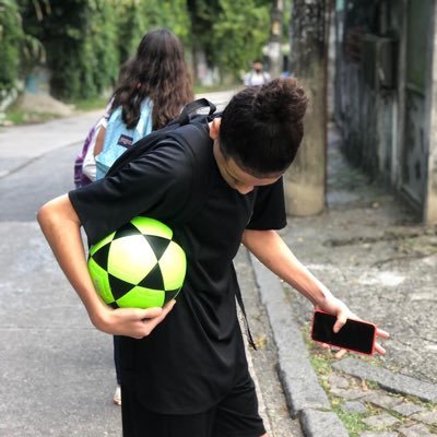 🏆/ Sonhador
📌/ Rio de Janeiro
🤩/ 5k no Instagram